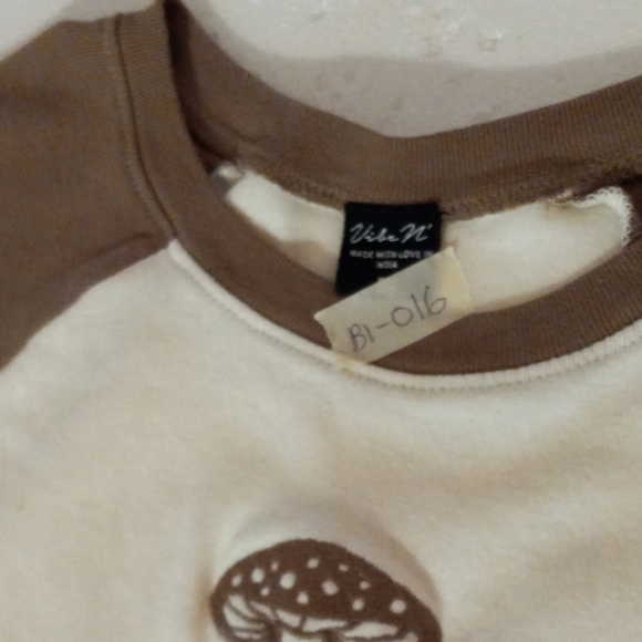 Vibe n' Crop tshirt junior's size S - Picture 10 of 10